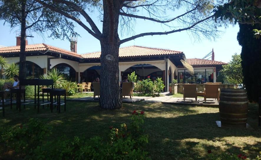 Sirena Floating House Portoroz Villa Bagian luar foto