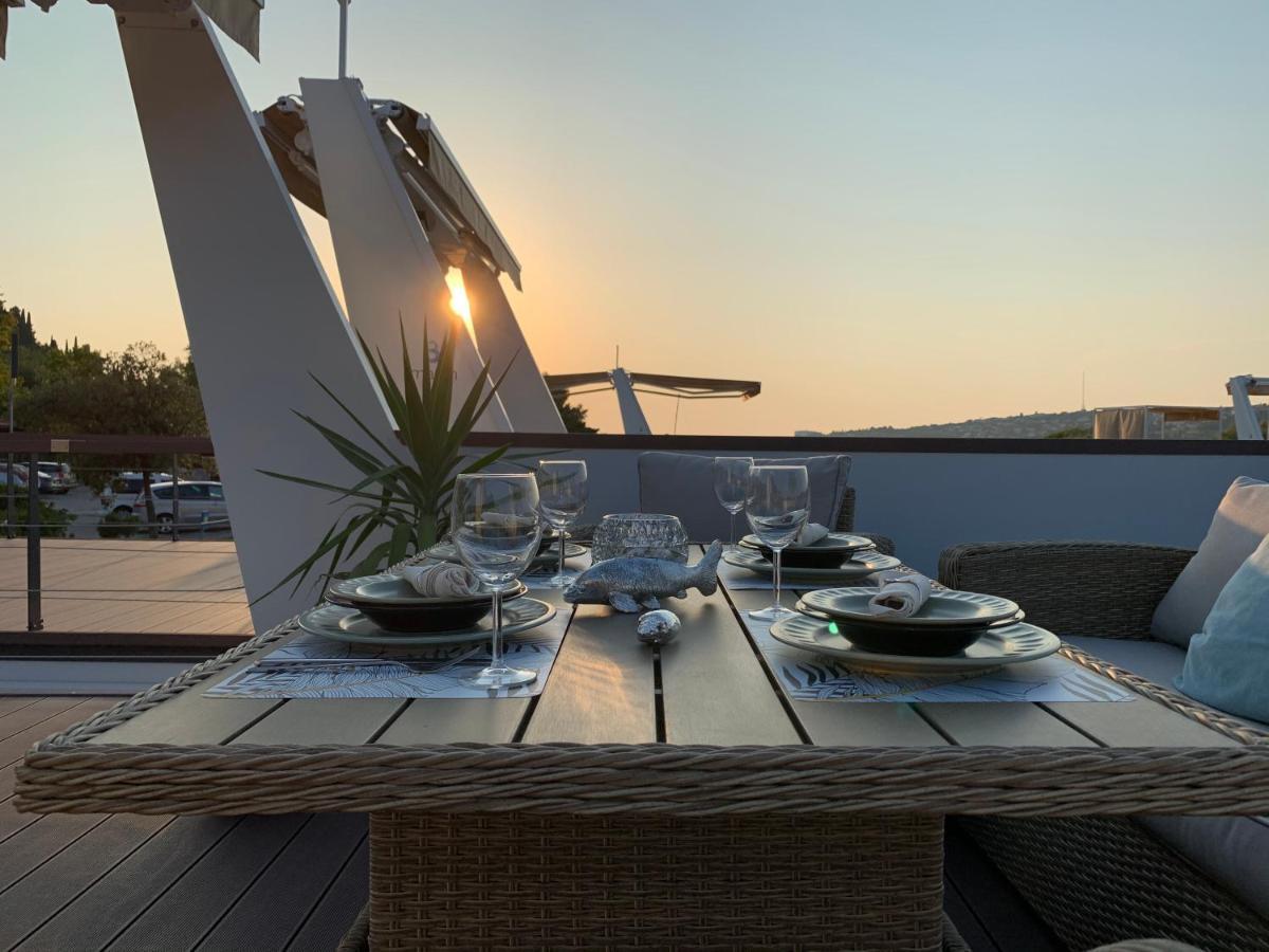 Sirena Floating House Portoroz Villa Bagian luar foto